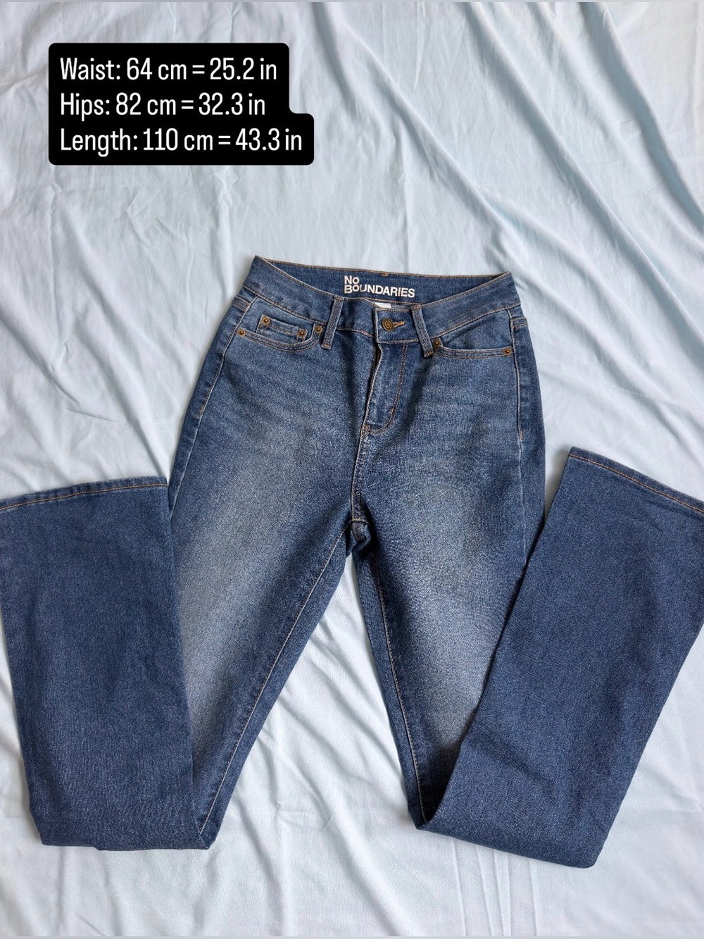 No Boundaries Women’s Straight Leg Dark Blue Jeans